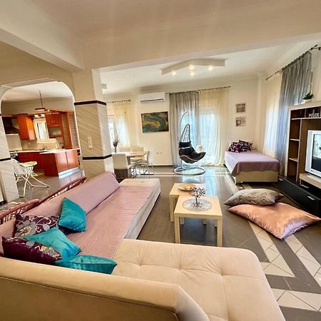 Relax Home Vacation เนอาเปรามอส ภายนอก รูปภาพ